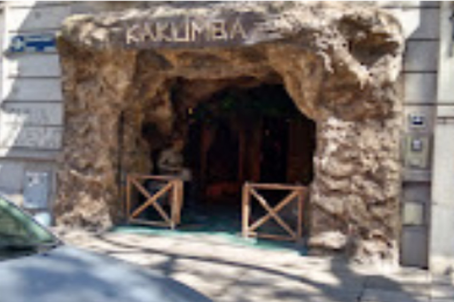 KAKUMBA - LA CUEVA